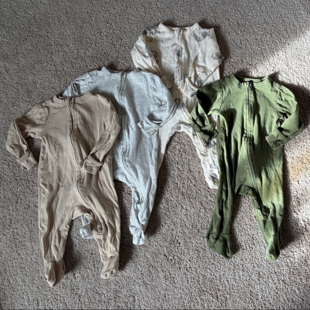 Old Navy Kids One Pieces Footie Set
